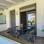 아파트호텔 Harmony & 4*