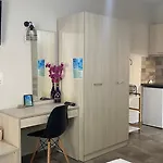 아파트호텔 Harmony & 4*