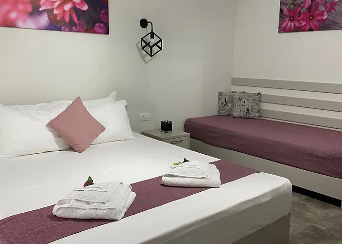 아파트호텔 Harmony & 3*